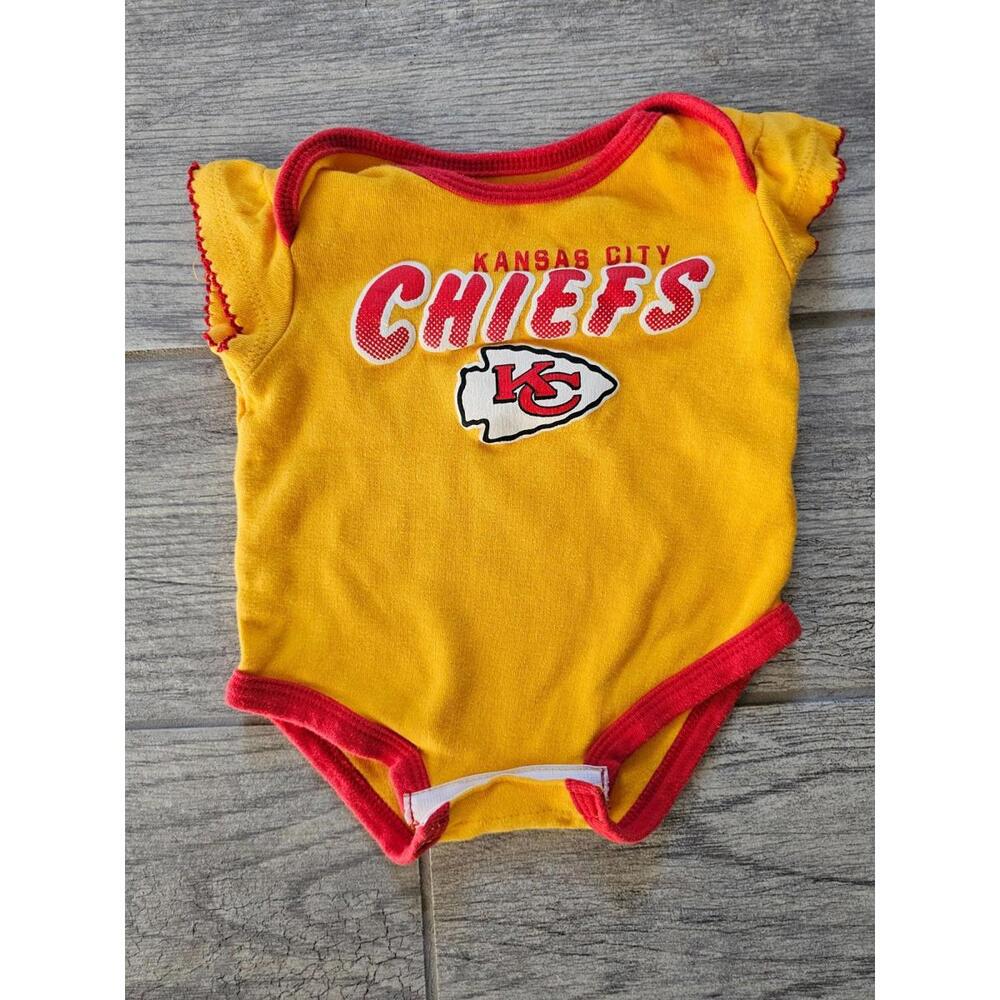 NFL Kansas City Chiefs Infant One Piece Bodysuit Cap Sleeve Yellow Size 6M - 9M